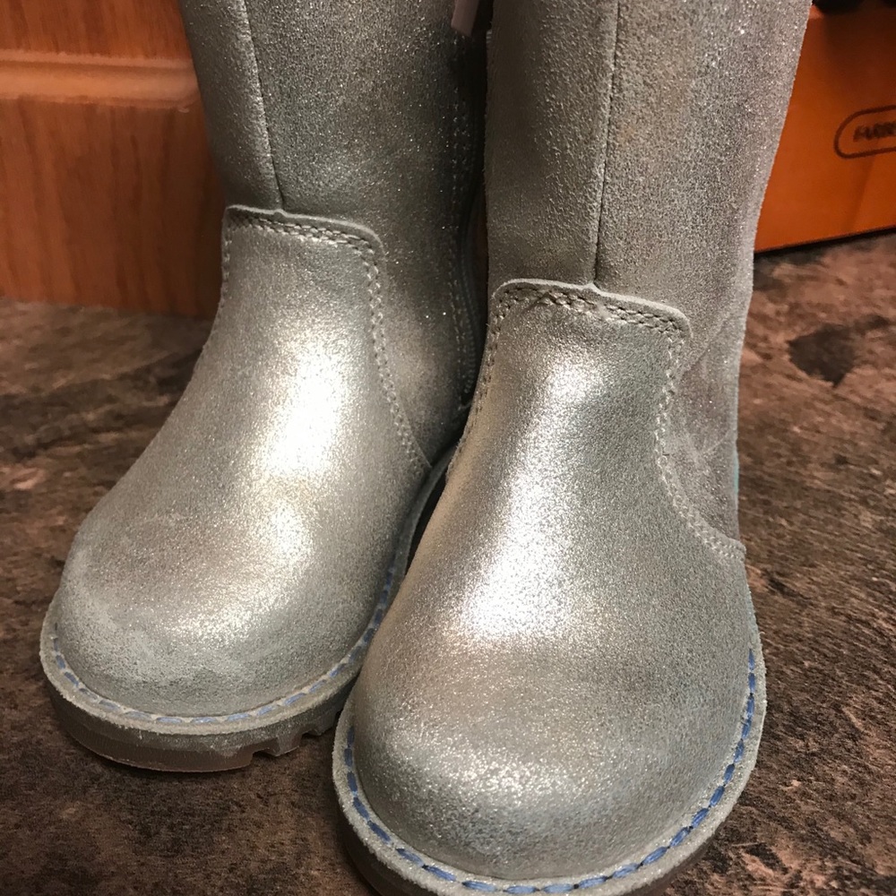 Size 6 Toddler Corene Ugg Boots